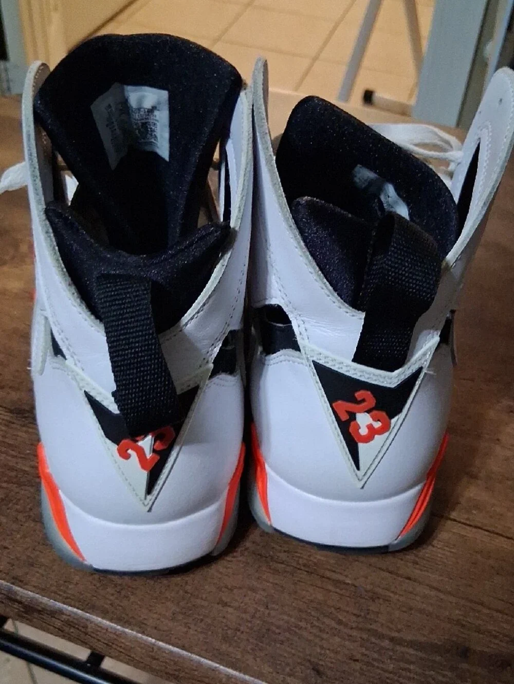 Jordan Men's White Black Orange Retro Basketball Shoes